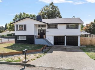 17437 SE Pilgrim Ct, Milwaukie, OR 97267