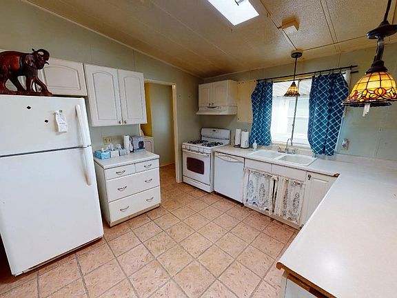 5th image of 5901 Newbrook Dr