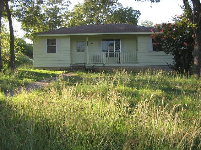 1st image of 2212 Thrasher Ln #A