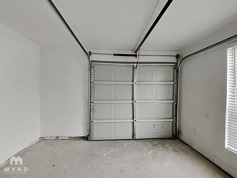 7417 Shadow Bend Dr — Photo 21