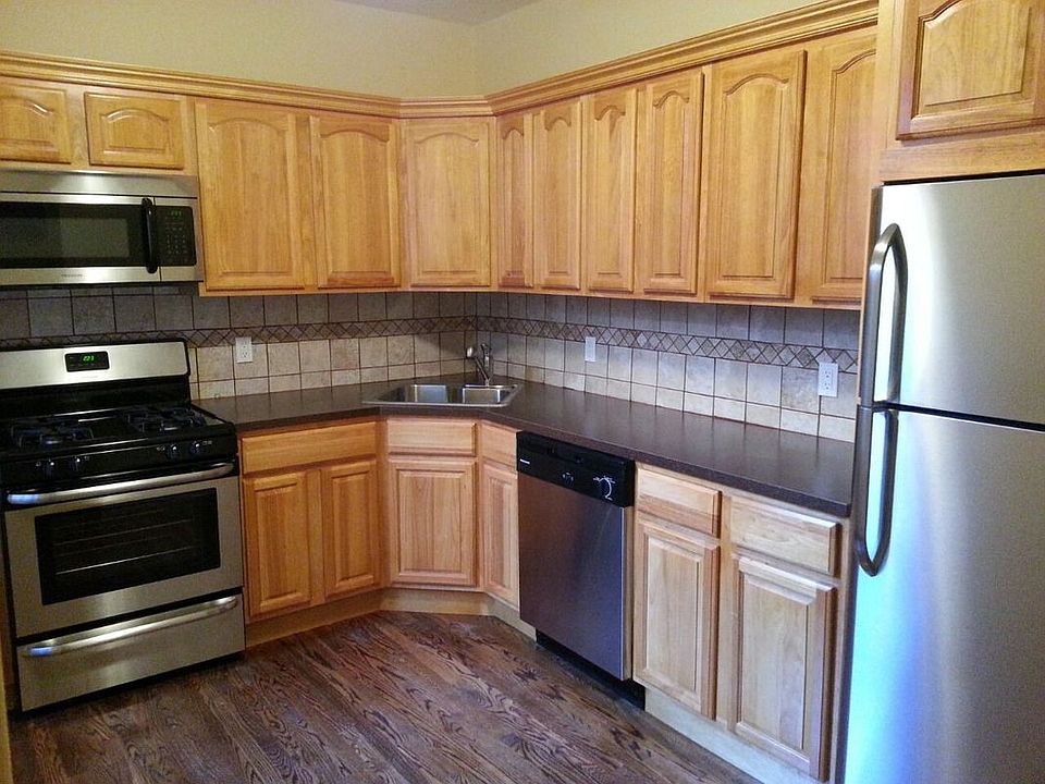 1st image of 1745 E 16th St #G