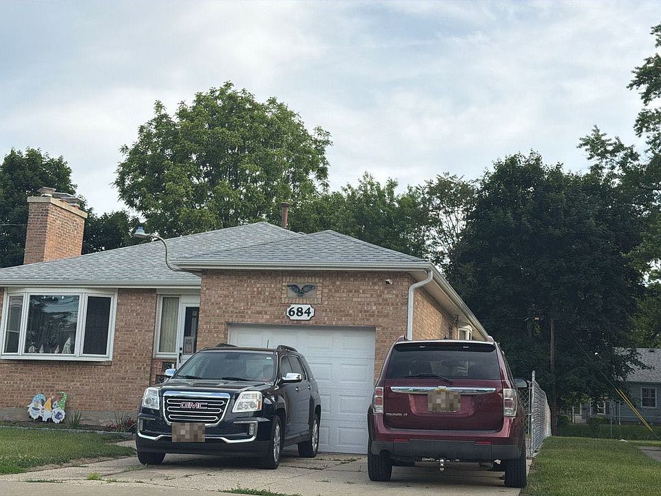 1st image of 684 Jefferson Ave