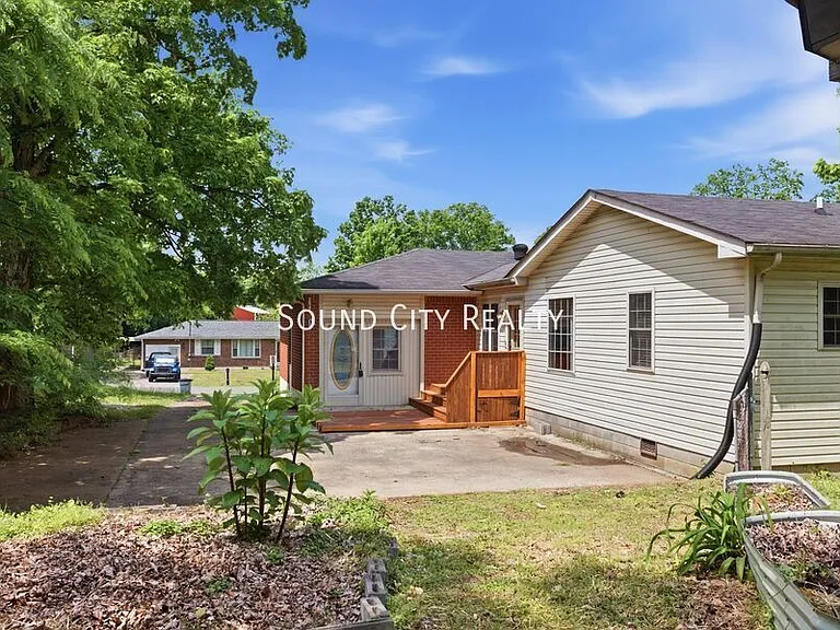 7016 Bonnalake Dr #B — Photo 17