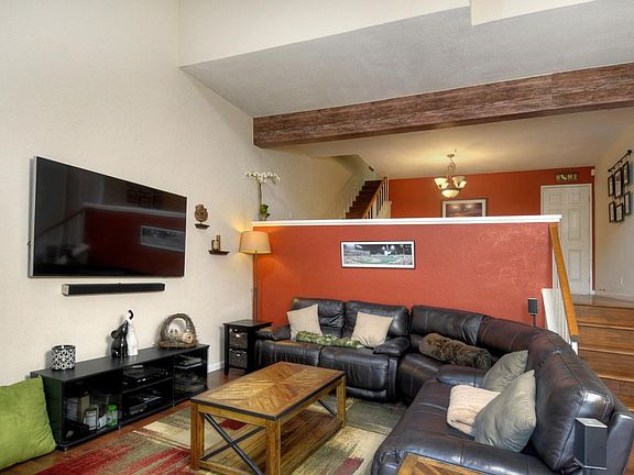 4th image of 2413 Rebecca Lynn Way