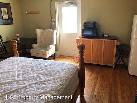 2nd image of 3013 Shire Cir