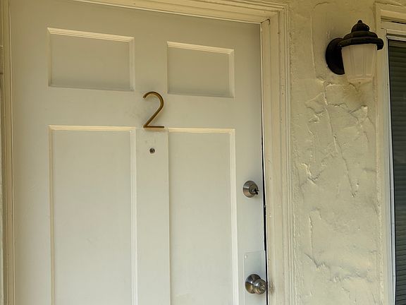 2nd image of 2830 Coloma St APT 2