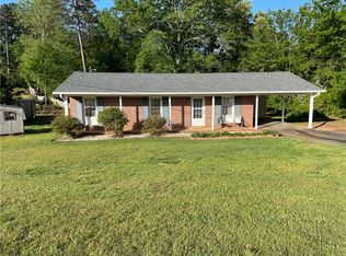 306 Old Shirley Rd, Central, SC 29630