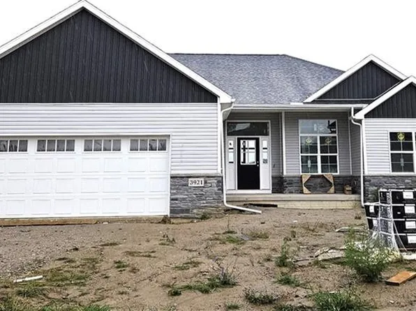 3921 Ten Mile Creek Dr, Sylvania, OH 43560