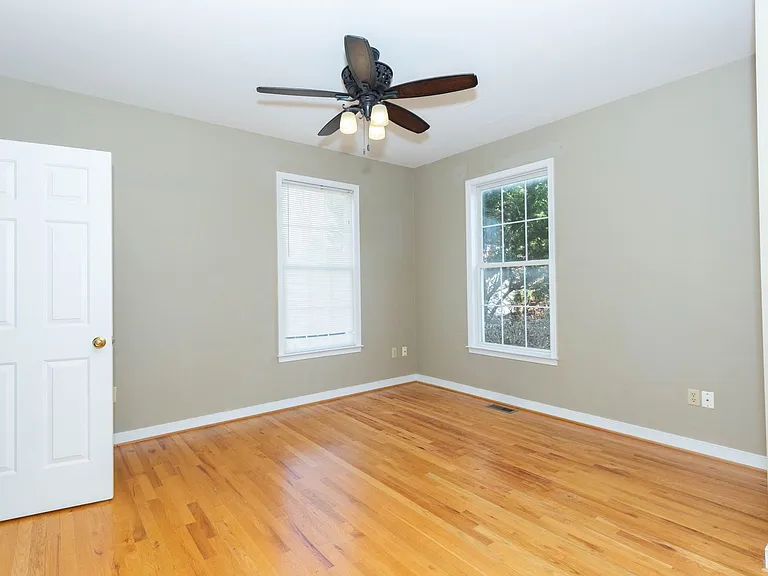 180 Muirfield Ct — Photo 11