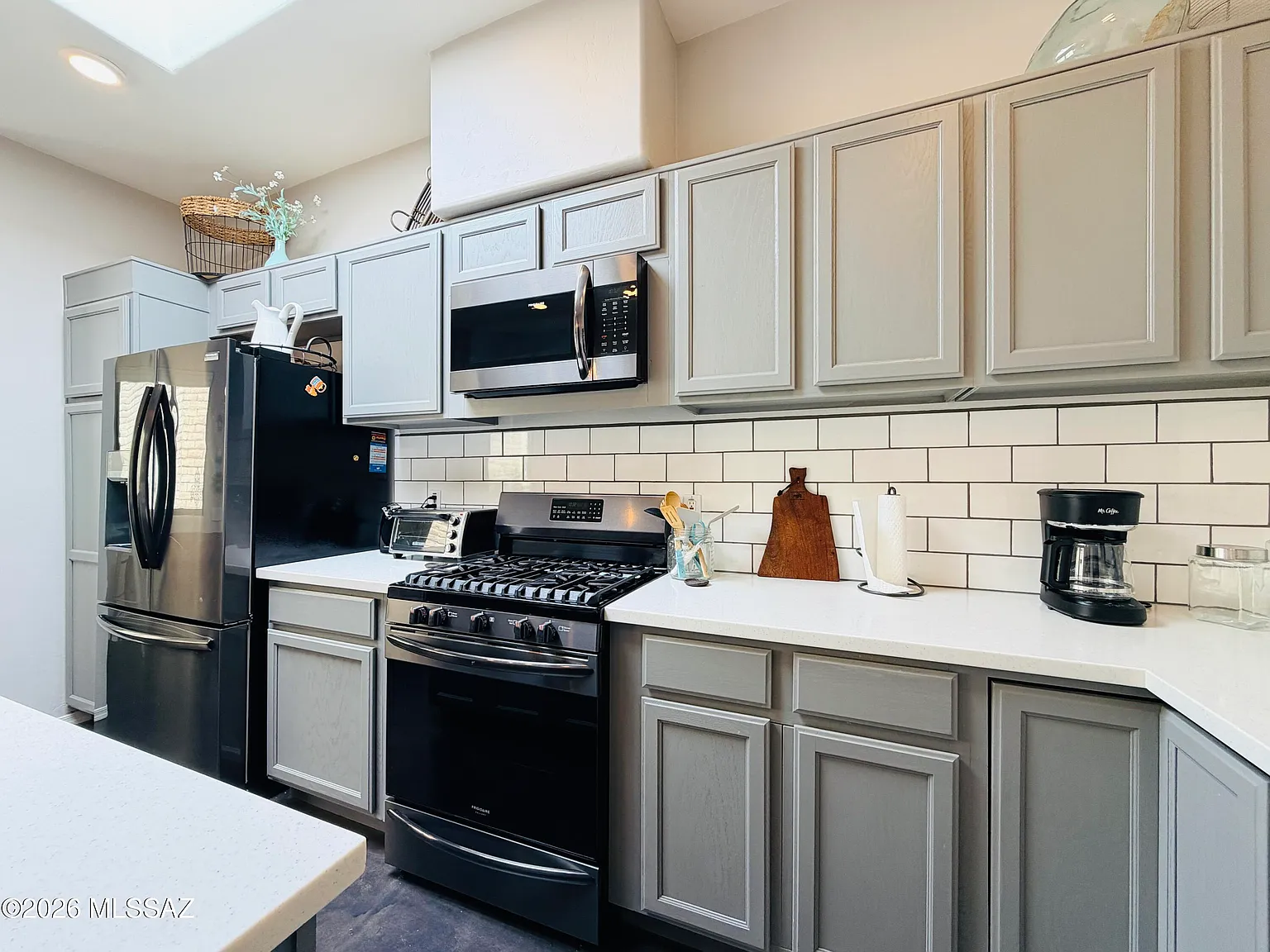 2 bed, 2.0 bath, 1811 sqft, $3,800 — Photo 4