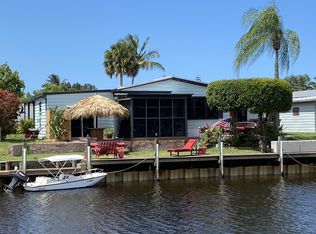 172 SE Paradise Pl, Stuart, FL 34997