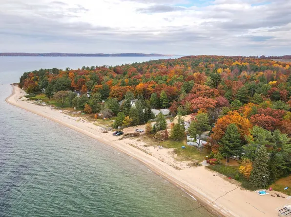 6705 Deepwater Point Rd, Williamsburg, MI 49690