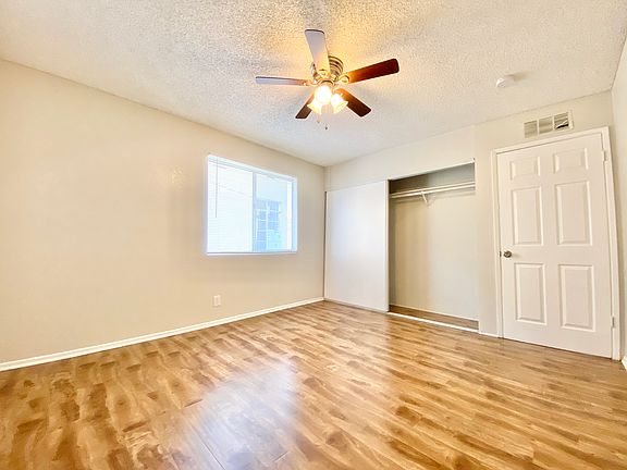 4th image of 1508 W Florence Ave #4
