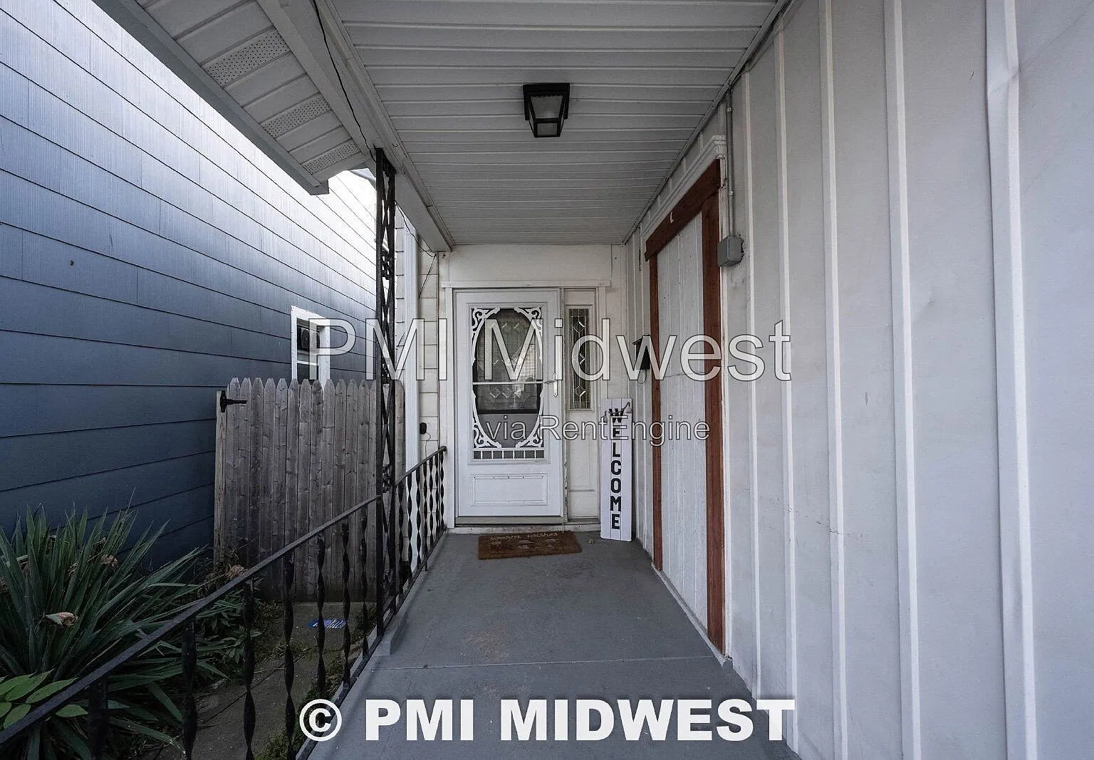 4 bed, 1.0 bath, 2341 sqft, $2,600 — Photo 2