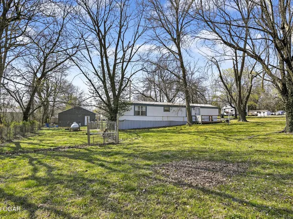116 Jacob Dr, Carthage, MO 64836