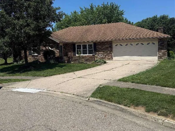 721 Rockridge Cir, Vandalia, OH 45377