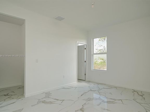 4th image of 6011 Elaine Ave