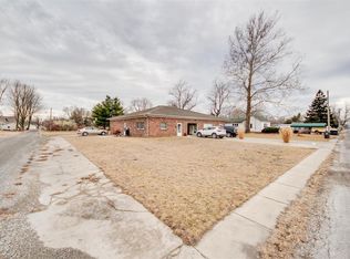 145 Walnut St, Carrollton, IL 62016