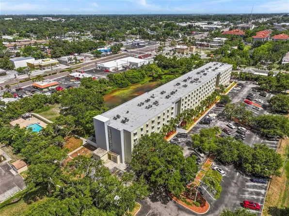 701 S Madison Ave APT 505, Clearwater, FL 33756
