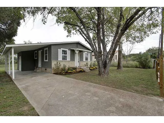 Building Photo - 5606 Samuel Huston Ave
