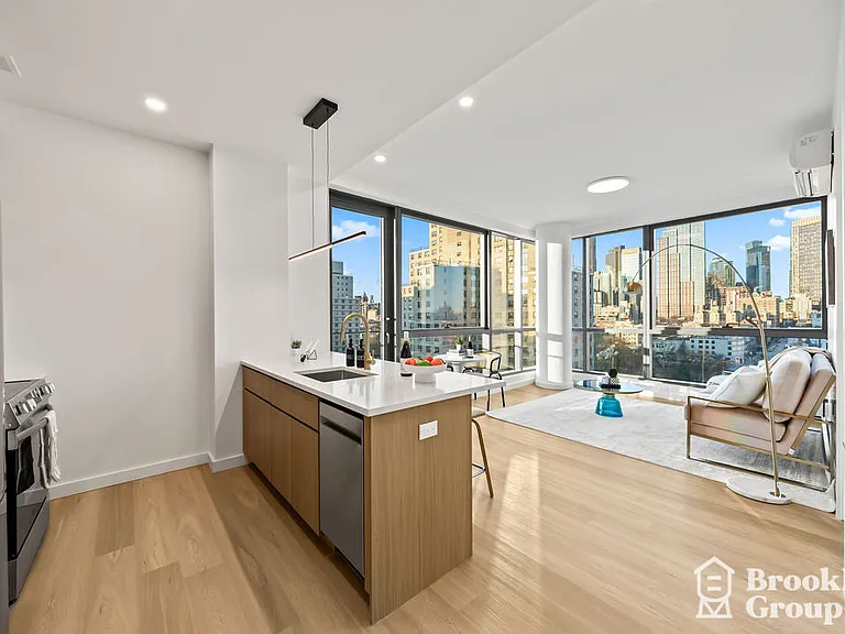 556 Baltic St #709 — Photo 8