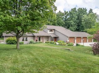 141 Country Rd, Urbana, OH 43078