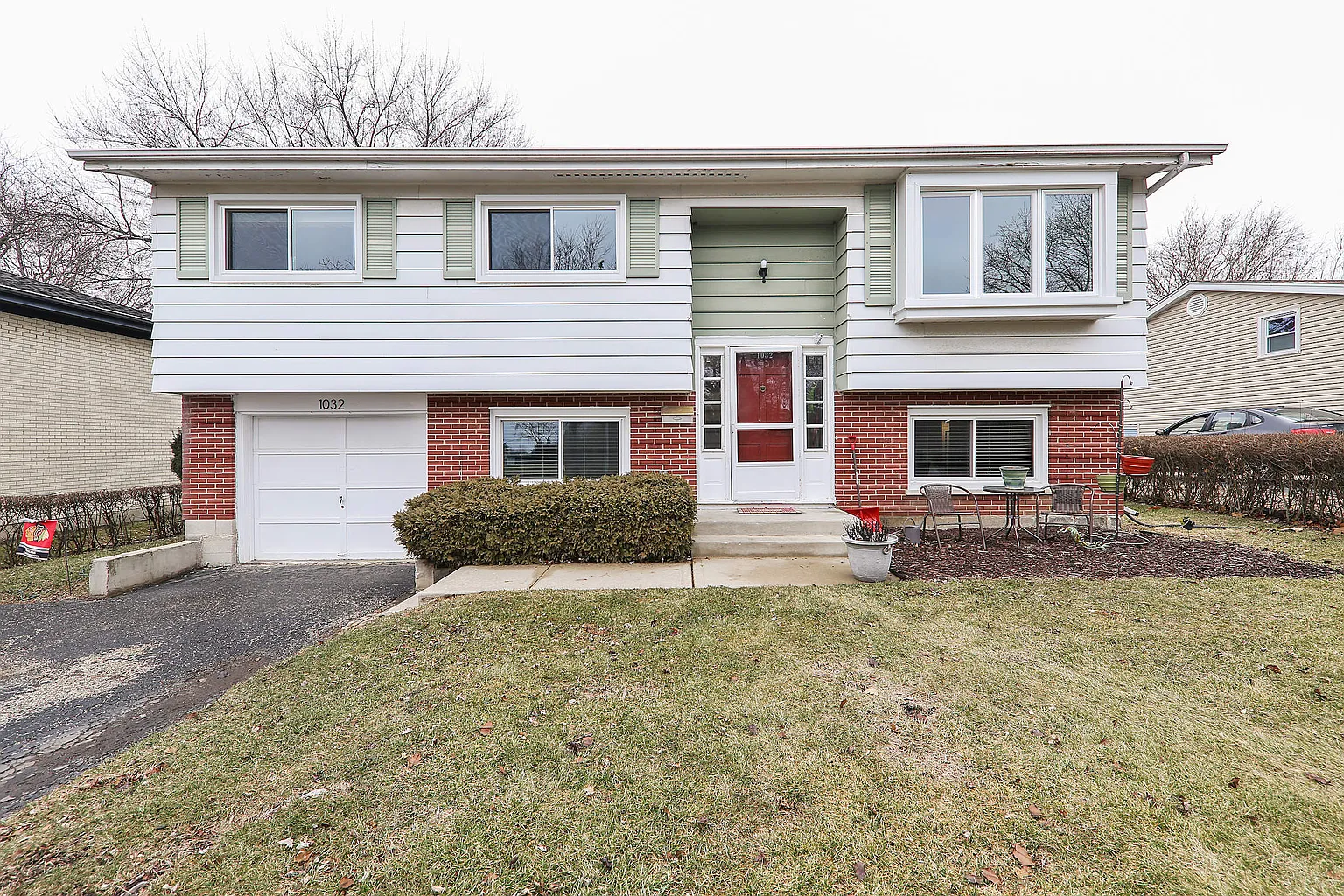 1032 Hammerschmidt Ave photo 1