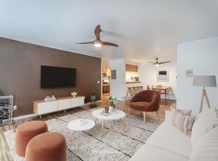 2410 Independence Ln APT 206, Madison, WI 53704