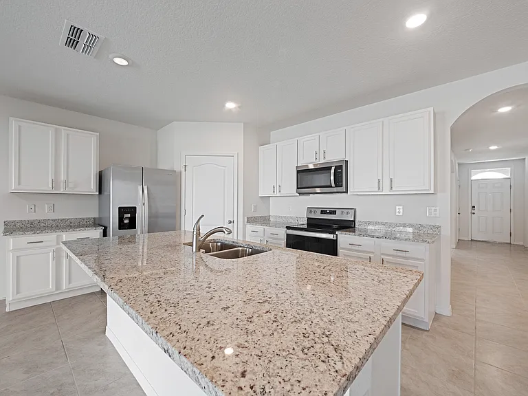 708 Tortugas St — Photo 6
