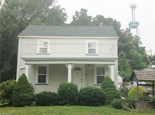 206 Mill St NW, Sugarcreek, OH 44681