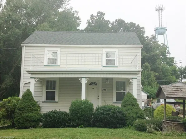 206 Mill St NW, Sugarcreek, OH 44681