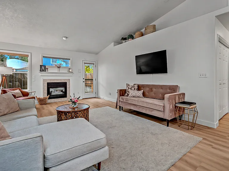 S Jessie Pl — Photo 9
