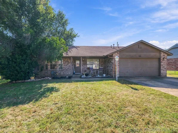 306 W 47th St S, Sand Springs, OK 74063