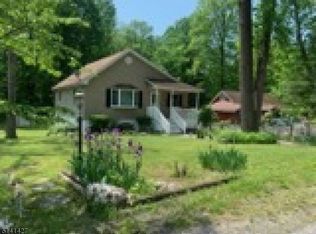 13 Marigold Rd, Glenwood, NJ 07418