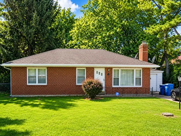 9 S Floridale Dr, Saint Louis, MO 63135