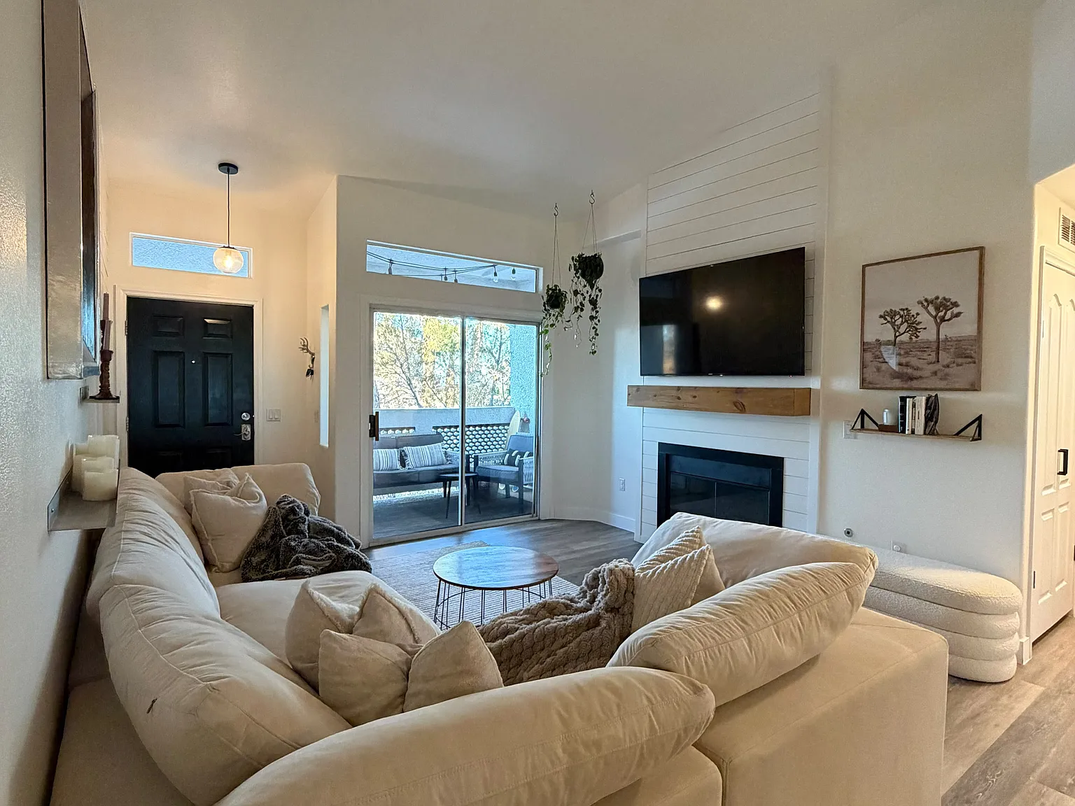 3 bed, 1198 sqft, $3,000 — Photo 2