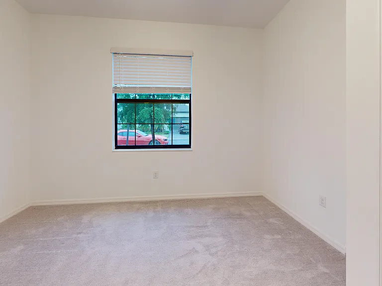 15888 Honey Suckle St — Photo 21