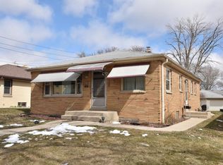 6146 W Leon Ter, Milwaukee, WI 53218
