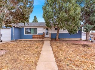 24 Caledonia Rd, Pueblo, CO 81001