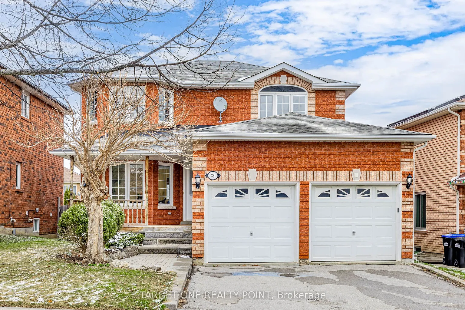 36 Prince Dr photo 1