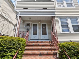 17 Cypress St #1, Somerville, MA 02143