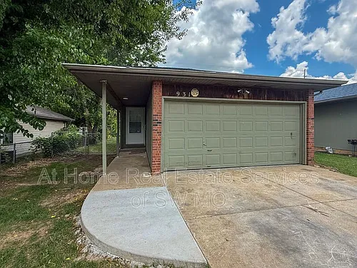 931 W Edgewood St Photo 1