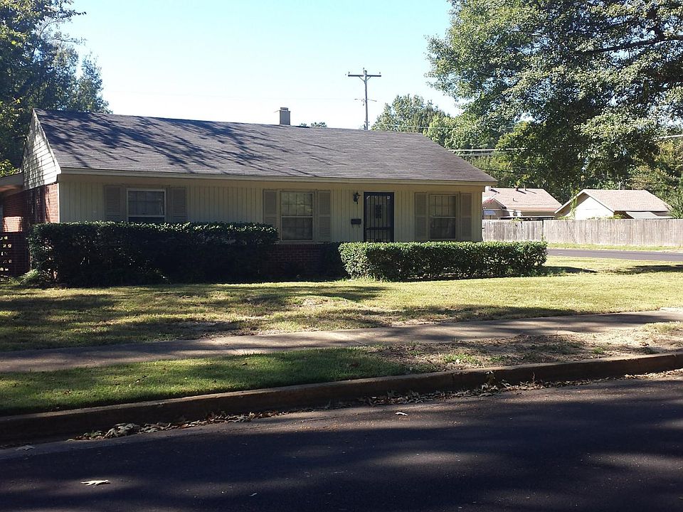 Front of house - 1403 Dearing