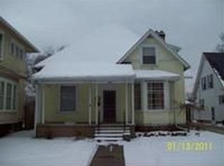 615 Cambridge Rd, Coshocton, OH 43812