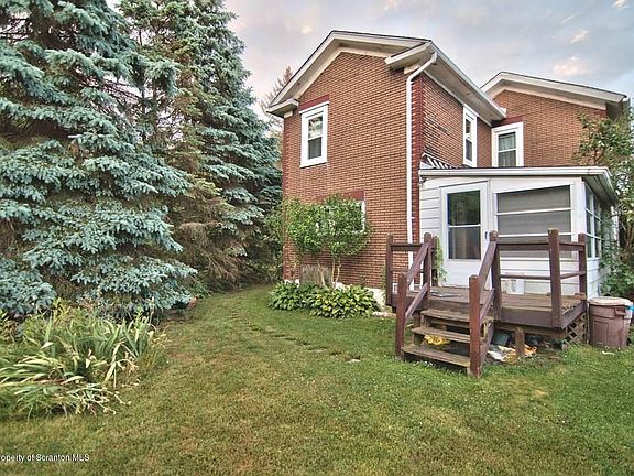 5th image of 230 Gaffney Dr