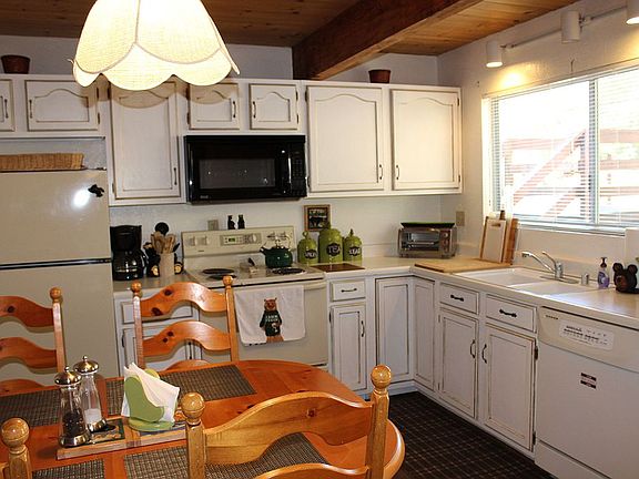 3rd image of 970 Sahuaro Way