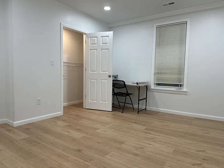 bedroom 2nd floor