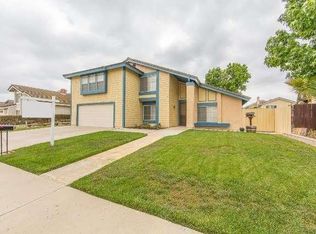 1373 Oakhurst Ct, Camarillo, CA 93010