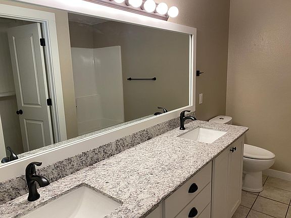 3rd image of 2980 W Marigold Dr