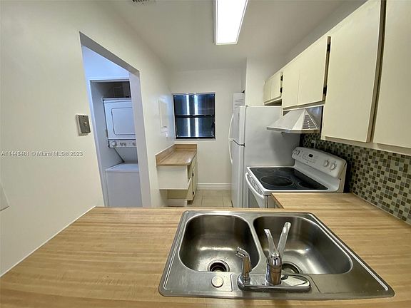 3rd image of 6854 NW 173rd Dr APT 204